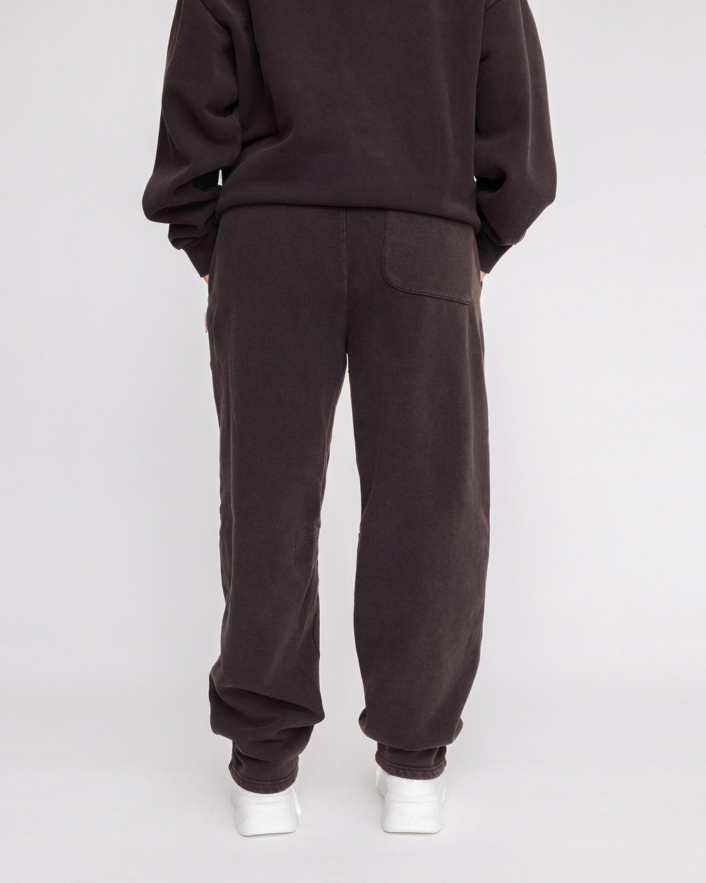 Heavyweight Cuffless Joggers #colour_henna