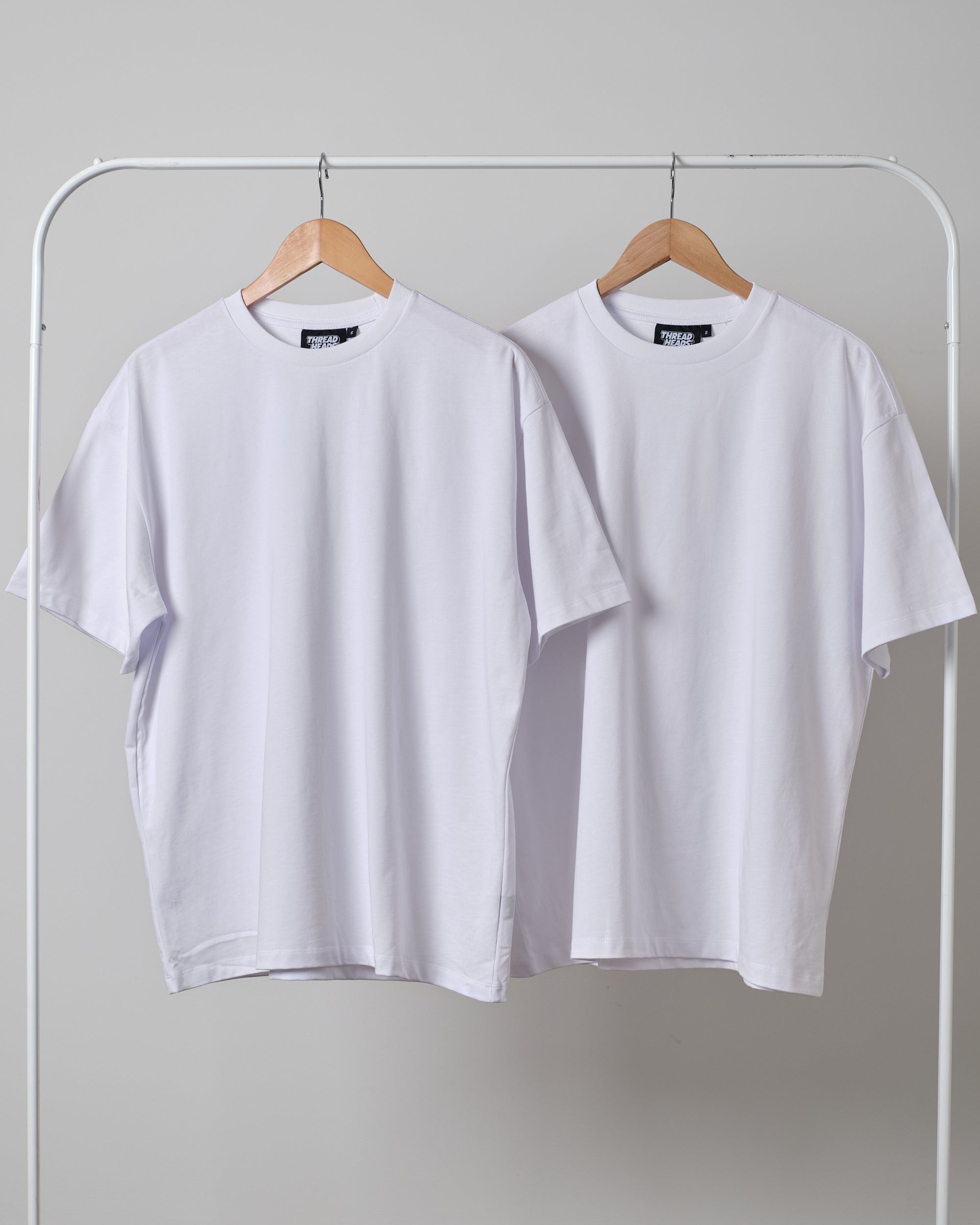 Baggy white t shirt best sale