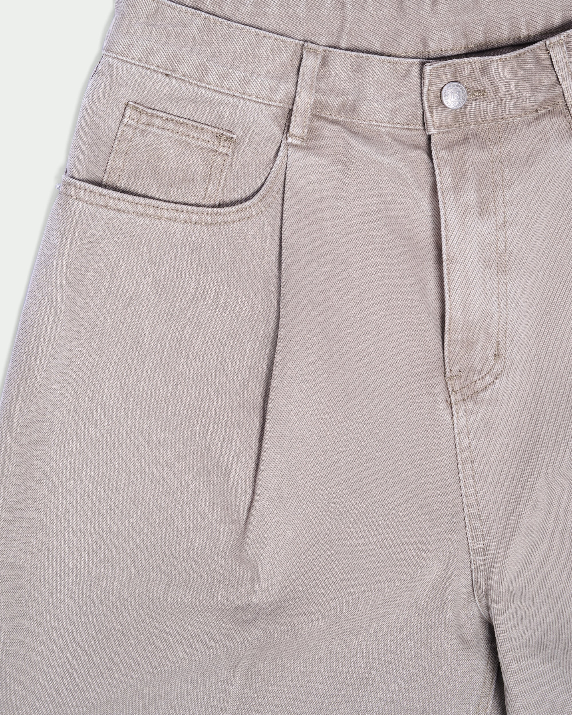 On Air Beige Jorts