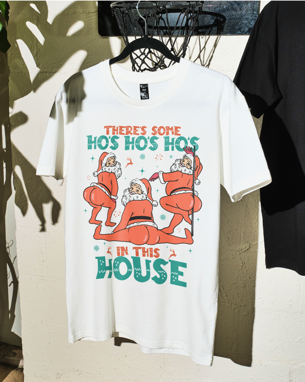 There's Some Ho's Ho's Ho's in This House T-Shirt Australia Online Natural