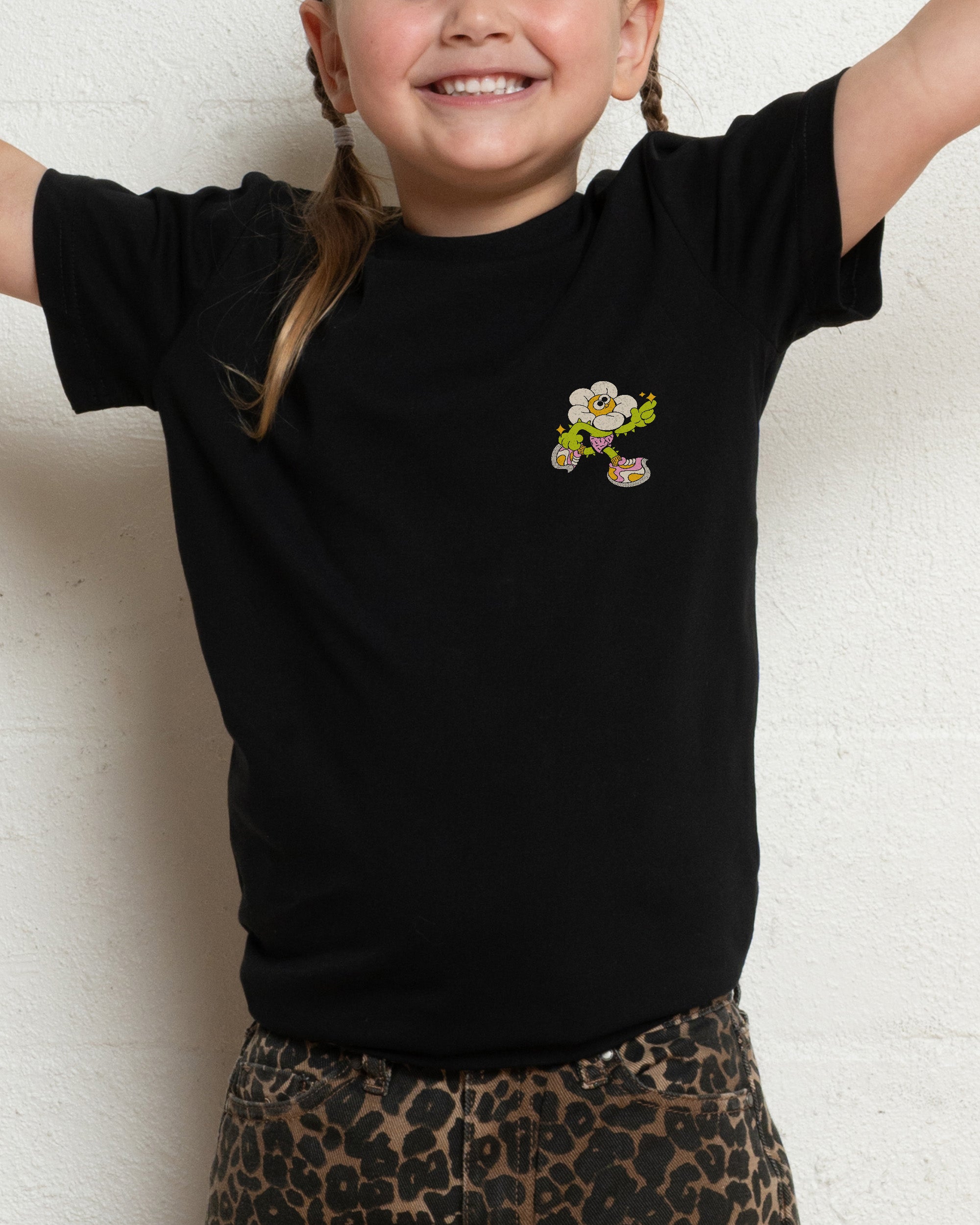 Among the Daisies Black Kids T-Shirt