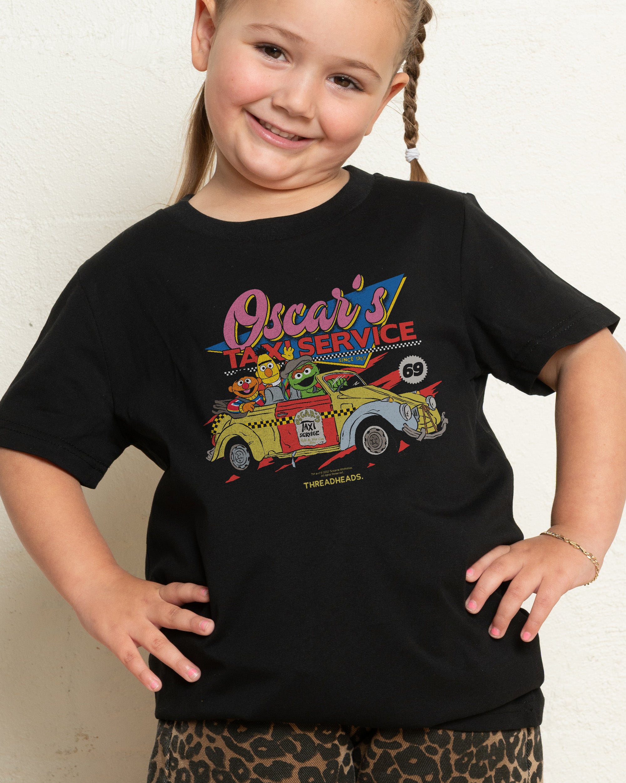 Oscar's Taxi Service Black Kids T-Shirt